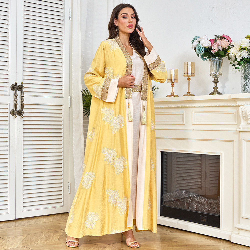 Mt480 Neues Kleidungsset im Et – Yellow Winter Clothing Bewertung und Preis